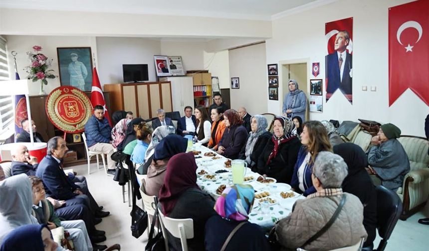 Anneler Günü’nde anlamlı buluşma
