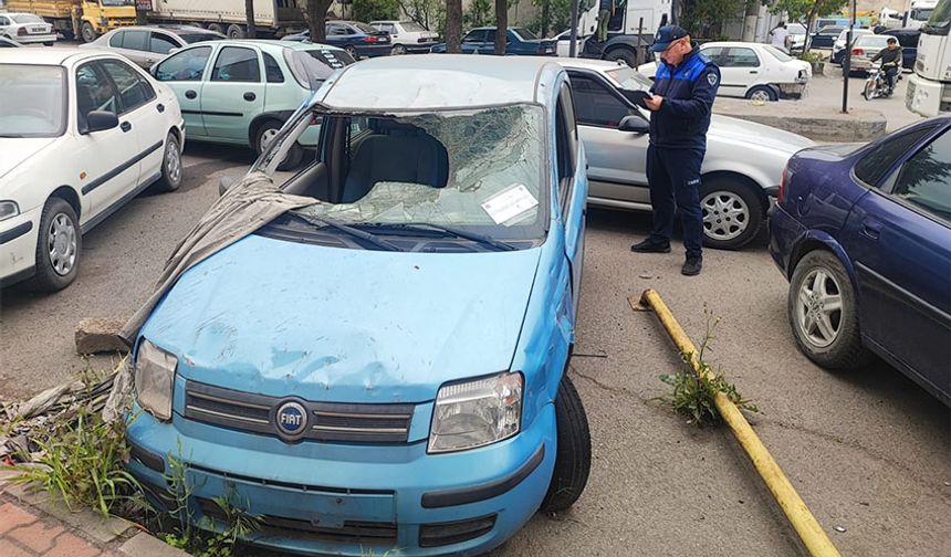 Sanayi Siteleri, hurda araçlardan temizleniyor