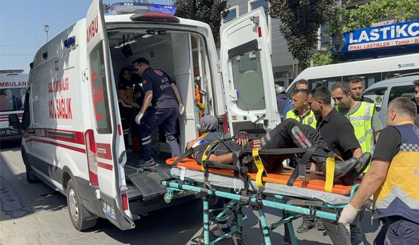 Otomobil ile motosiklet çarpıştı: 2 polis yaralandı!