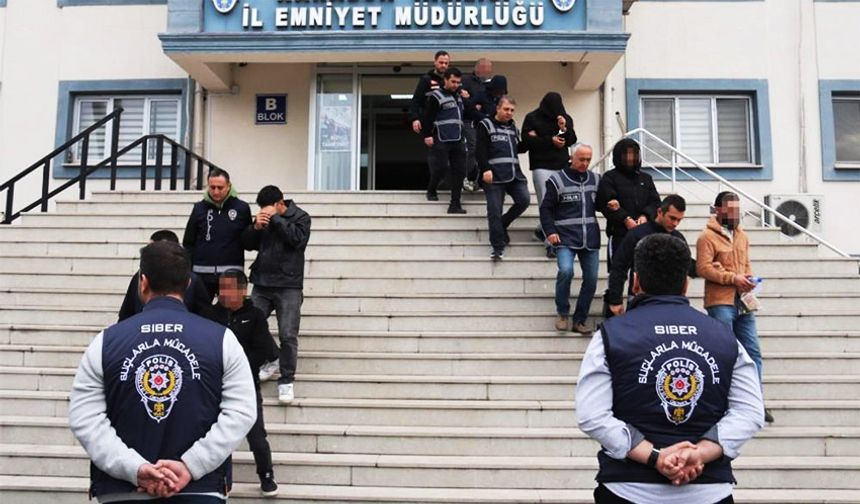 7 ilde 'siber dolandırıcılık' operasyonu: 14 tutuklu!