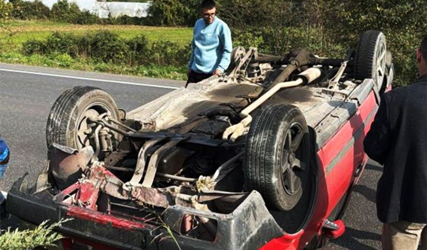 Düz yolda takla attı: 1 yaralı!