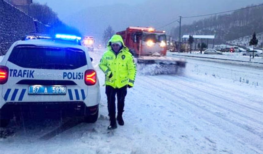 198 köy yolunu açmak için çalışmalar sürüyor