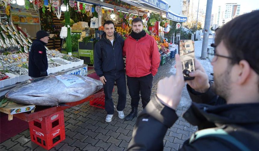 Karadeniz'de avlandı, ilgi odağı oldu