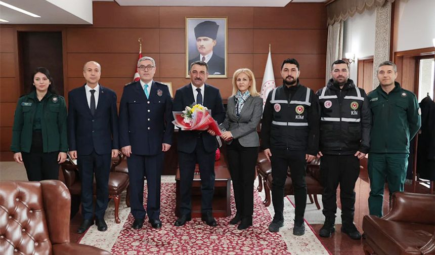 Vali Hacıbektaşoğlu, Gümrük Teşkilatı'nı kutladı