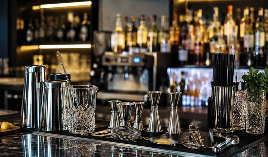 Profesyonel Bar Ekipmanları ile İşletmenizi Zirveye Taşıyın