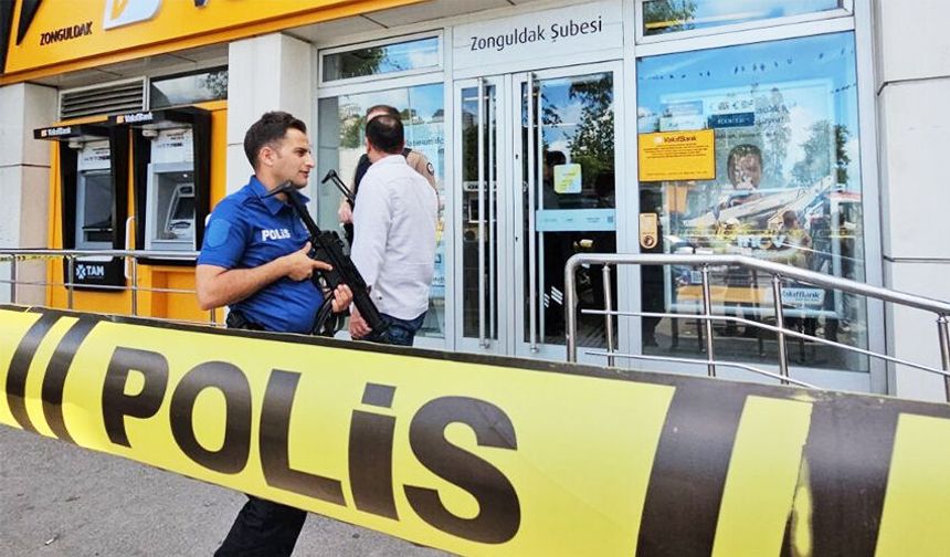 Bankada korku dolu anlar yaşattı!