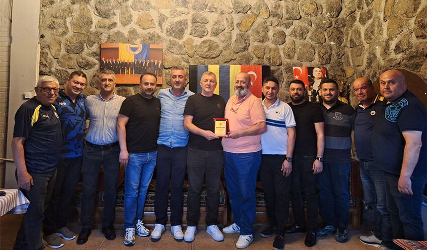 Fenerbahçeliler Derneği'nde görev dağılımı yapıldı