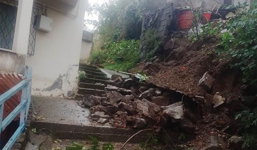 Ereğli’de, aşırı yağış perde duvarı çökertti!