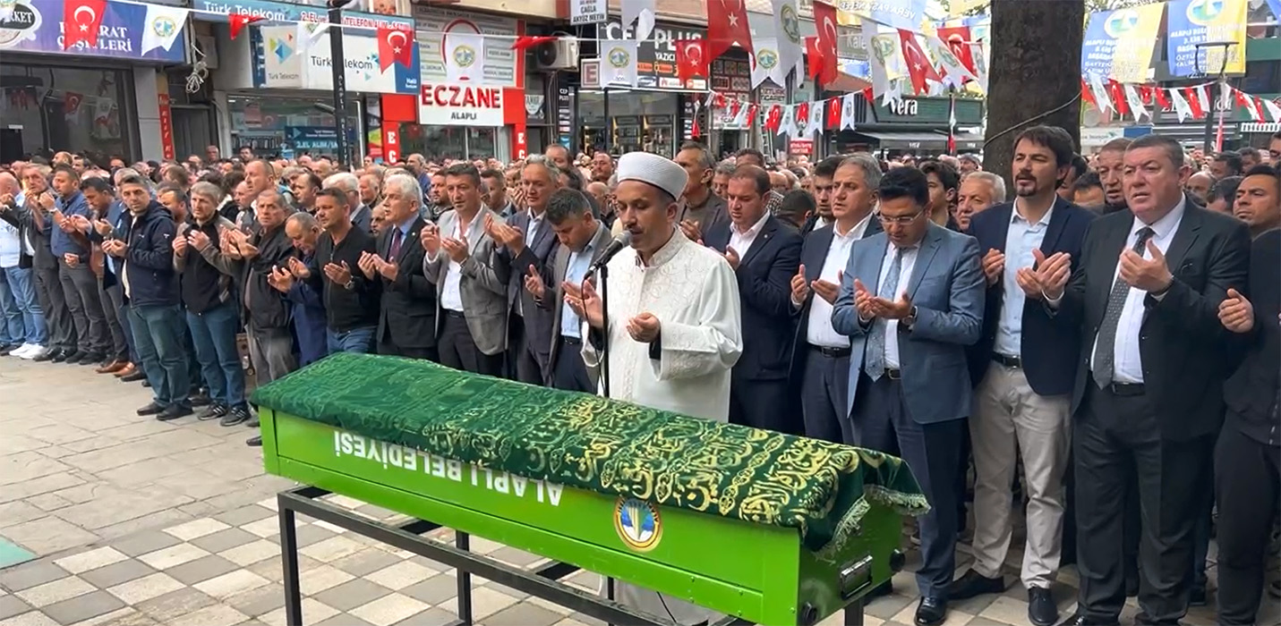 Serhat Sözer Cenaze2